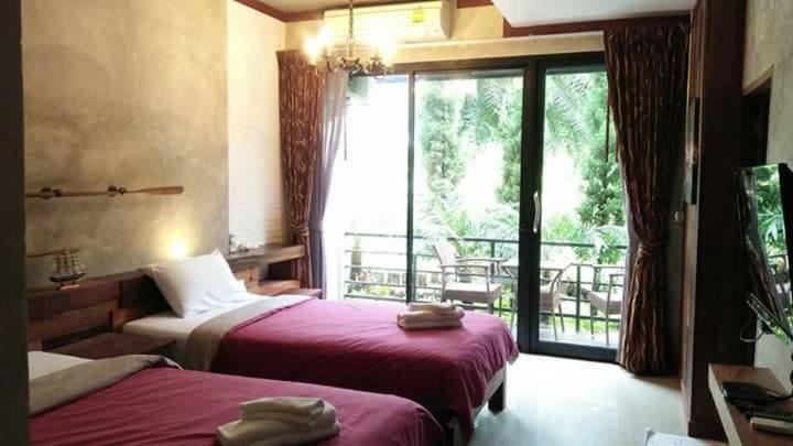 Windy Seaview Resort