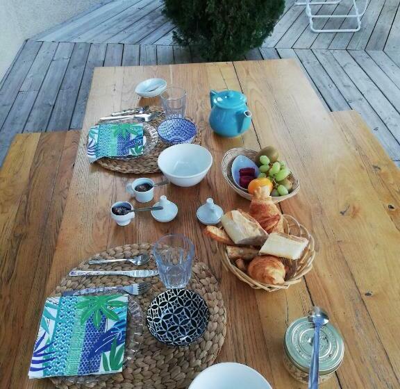 Bed and Breakfast La Villa Les Petits Gardons