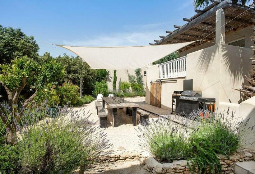 Bed and Breakfast La Villa Les Petits Gardons