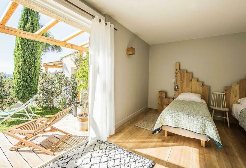 Bed and Breakfast La Villa Les Petits Gardons