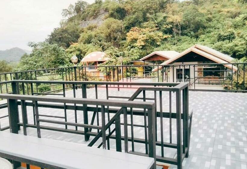 استراحتگاه Baan Khaoneawdum