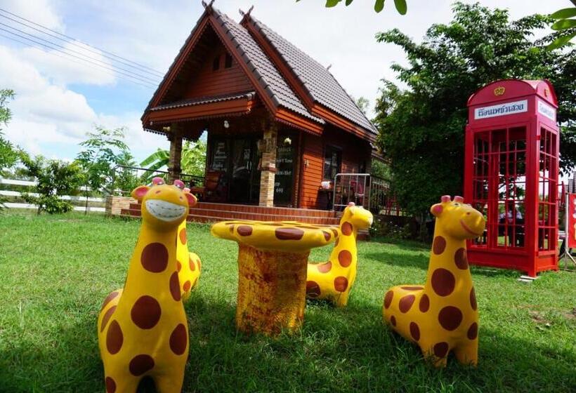 Ruean Phet Sawoei Resort