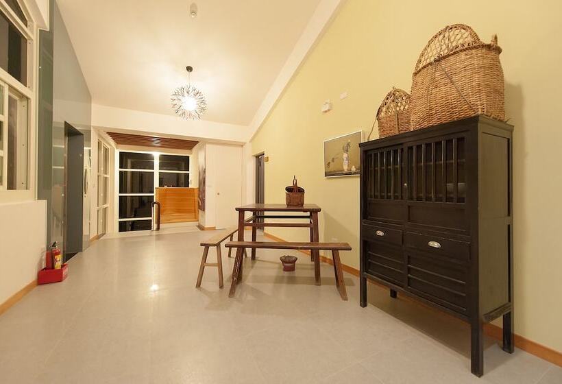 هتل Sun Hola Villa