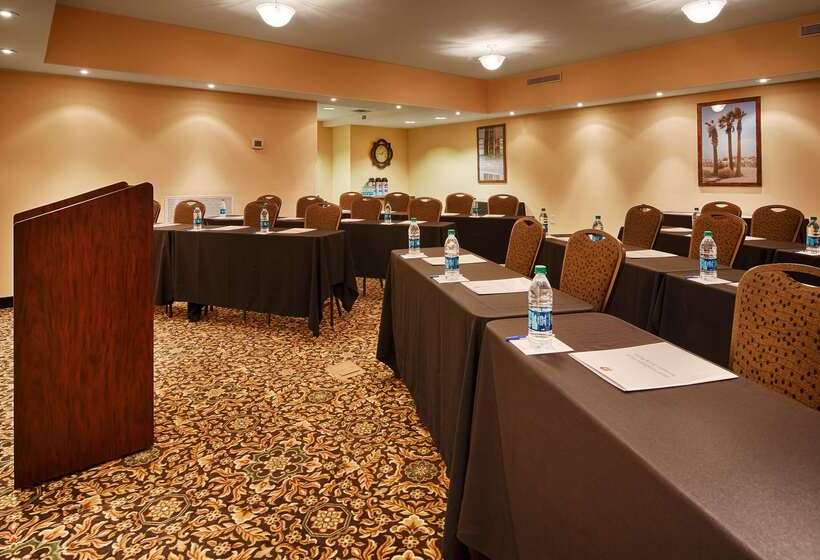 호텔 Best Western Plus Westgate Inn And Suites