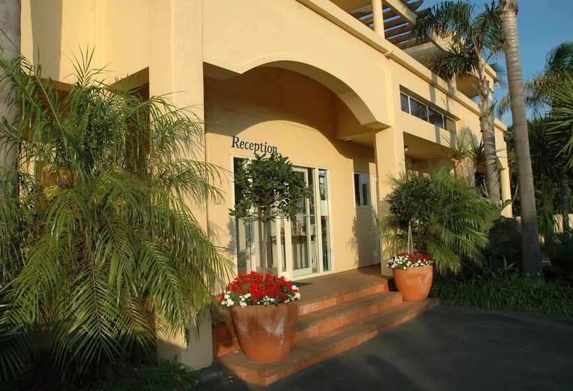 בית מלון כפרי Ocean Beach Motor Lodge