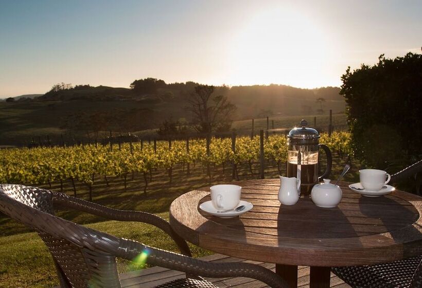 בית מלון כפרי Takatu Lodge And Vineyard