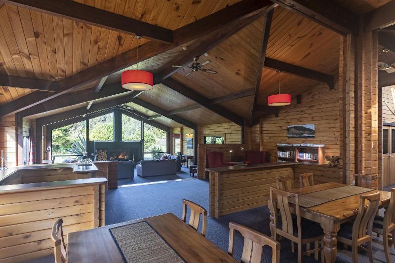 בית מלון כפרי Westwood Lodge