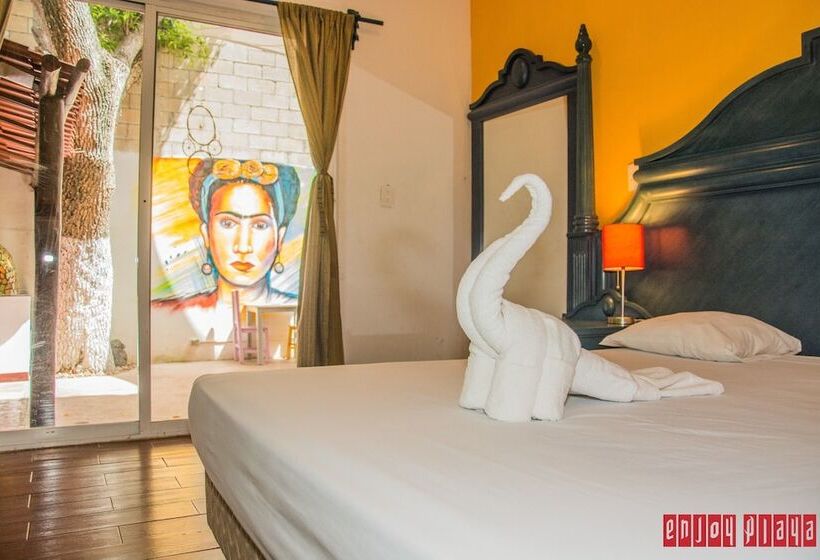 Hotelli Enjoy Playa Hostel