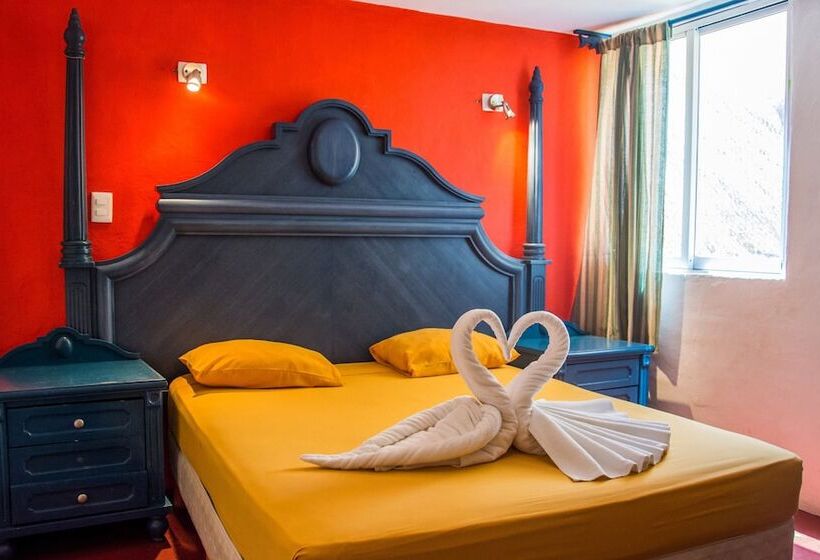 Hotelli Enjoy Playa Hostel