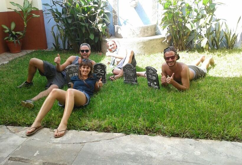 فندق Hostal La Ermita   Hostel