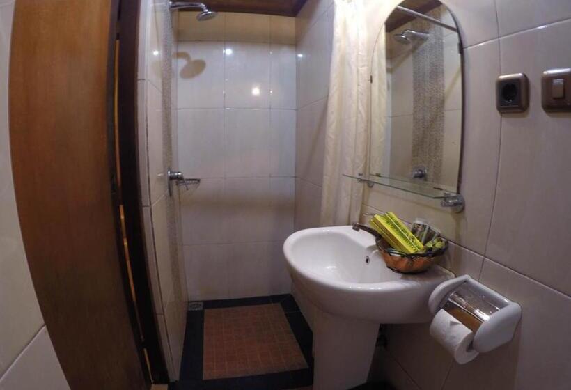 בית מלון כפרי Safari Resort