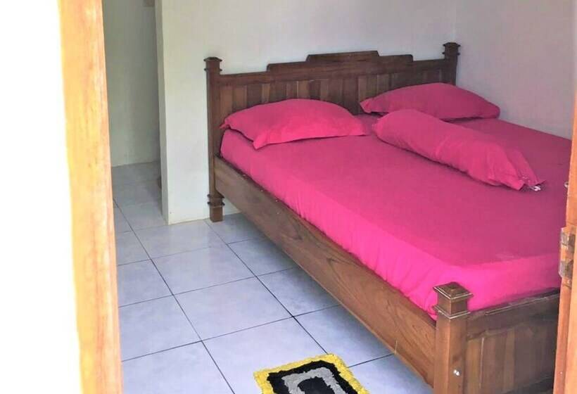 پانسیون Estedela