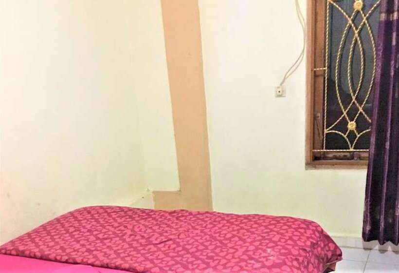 پانسیون Estedela