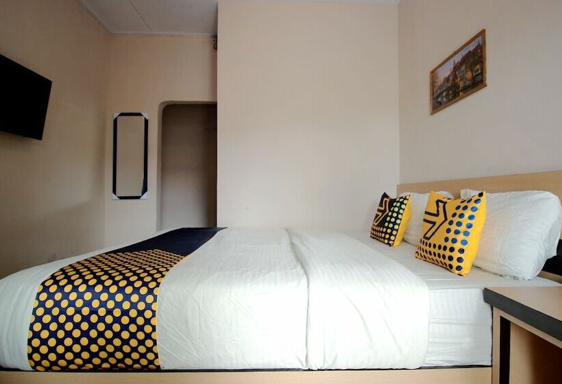 هاستل Spot On 2647 Anissa Guest House