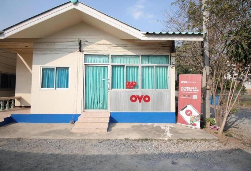 בית מלון כפרי Oyo 496 Chok Phikul Thong Resort
