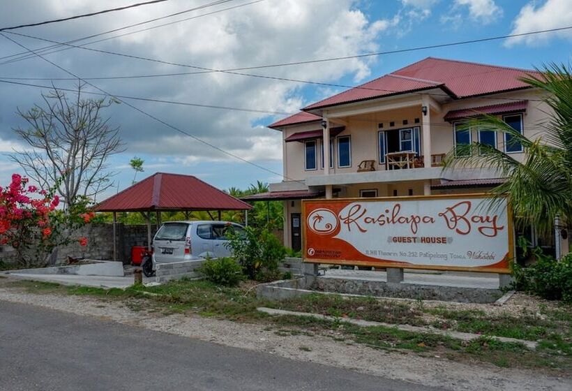 پانسیون Reddoorz @ Tomia Island Wakatobi