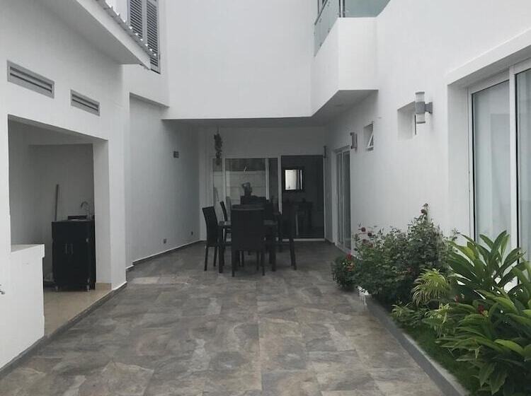 هتل Providence Breeze