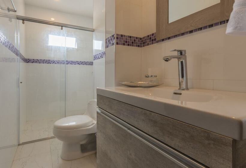 هتل Providence Breeze