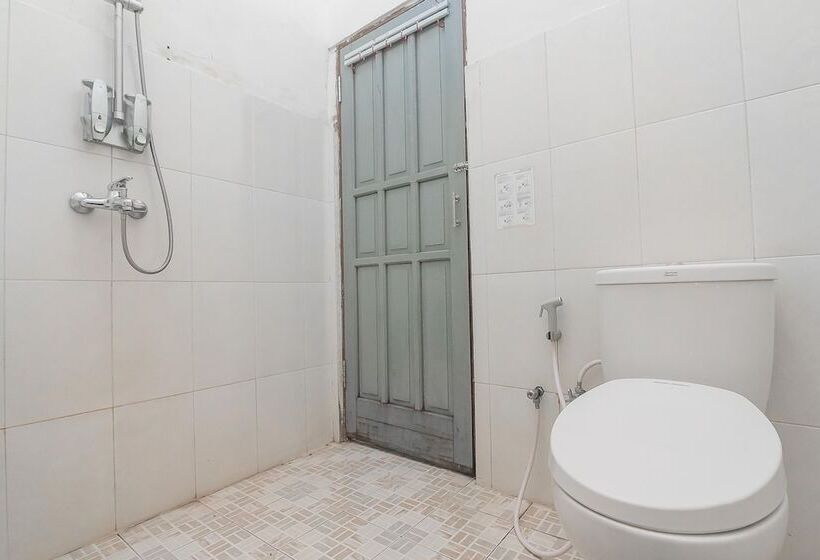 هتل Reddoorz Syariah @ Jalan Tjilik Riwut