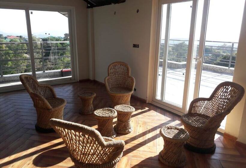 فندق Serene Suites