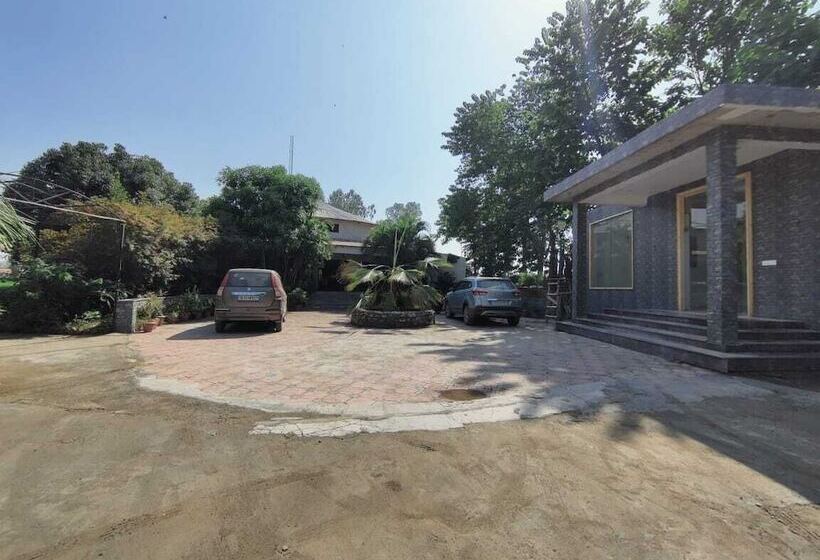 호텔 Treehouse M Grand Resort & Spa Corbett