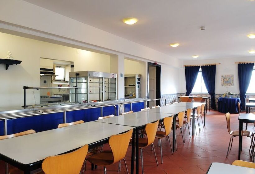 הוסטל Hi Oeiras – Pousada De Juventude