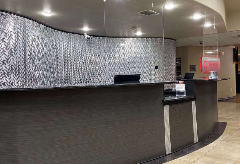 בית מלון כפרי Best Western Premier Crown Chase Inn & Suites