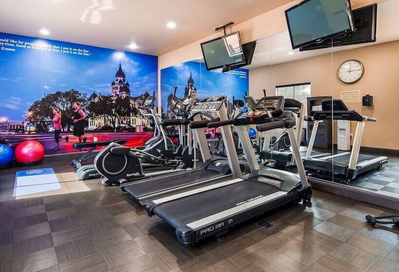 בית מלון כפרי Best Western Premier Crown Chase Inn & Suites