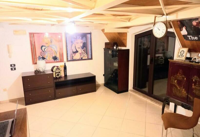 민박 Takeamalficoast City Loft