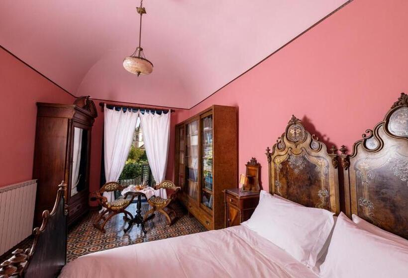 بنسيون Palazzo Previtera
