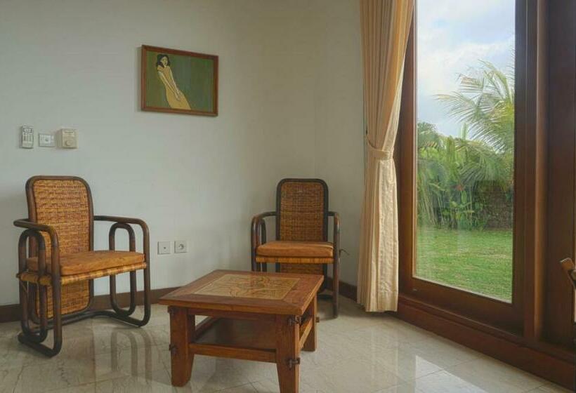 بنسيون Ganesha Villa Tabanan