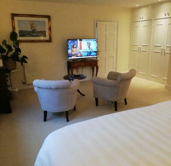 مبيت وإفطار Rusling House