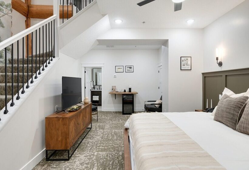 בית מלון כפרי Balsam Lake Lodge