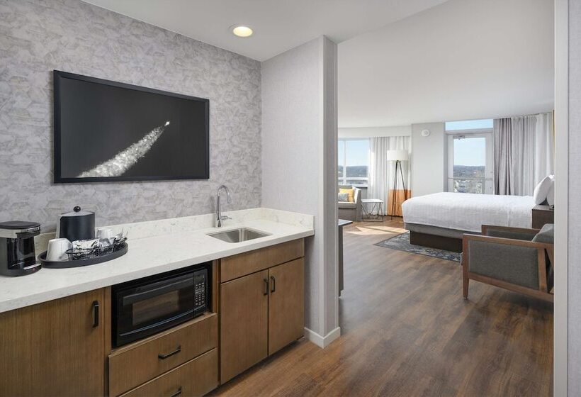 هتل Hampton Inn & Suites Huntsville Downtown