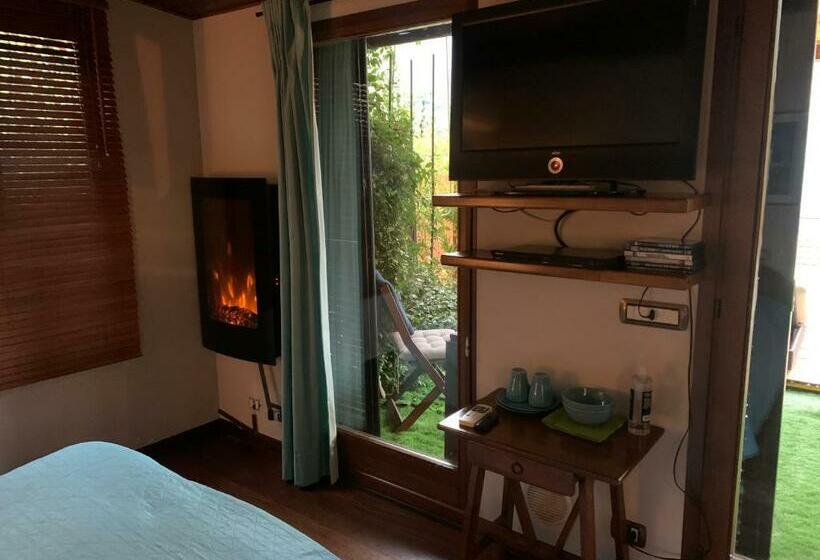 膳宿费 Room With A View