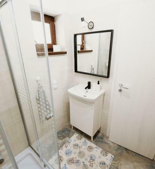 هاستل Suzanne Băile Figa  Camere Tip