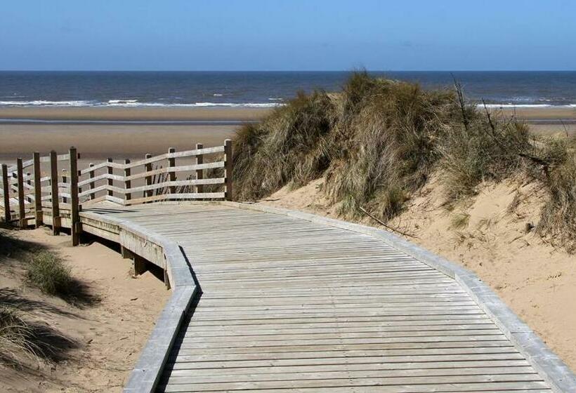 مبيت وإفطار Formby Guest House