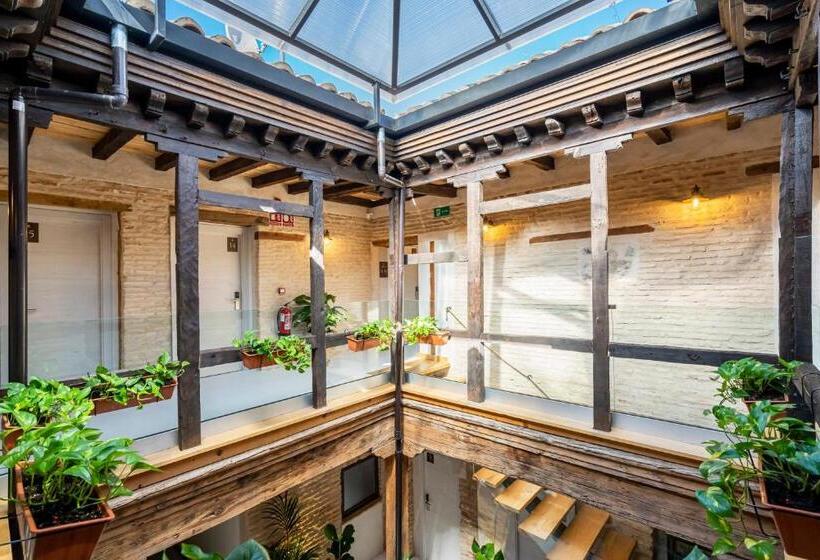 Dobo Azacanes Hostal