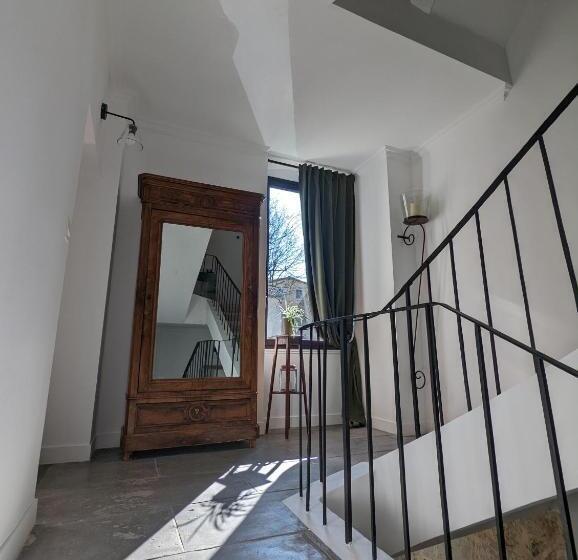 住宿加早餐  La Suite Gignac