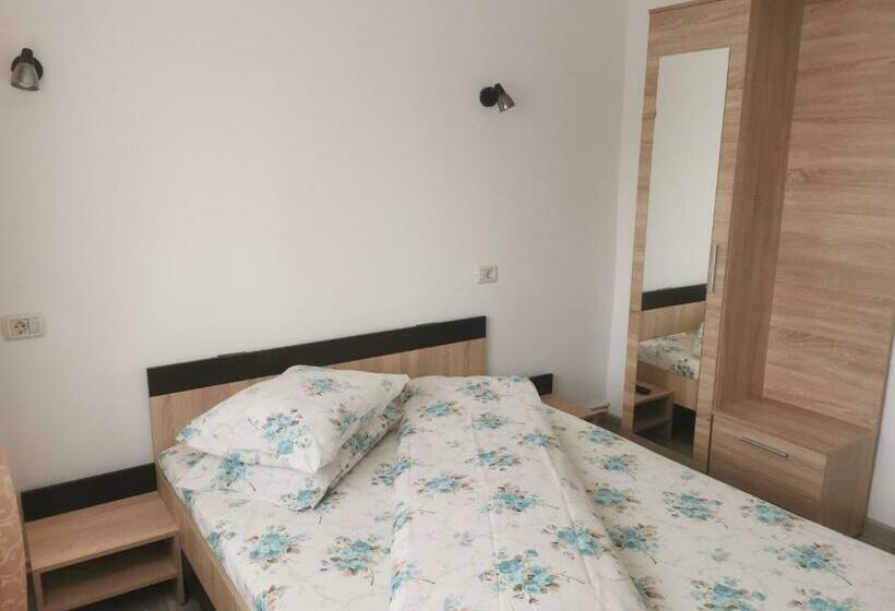 פנסיון Casa Lidia