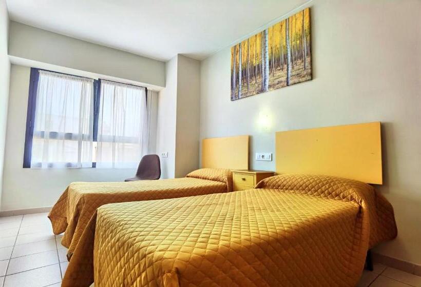 بنسيون Hostal Rigau