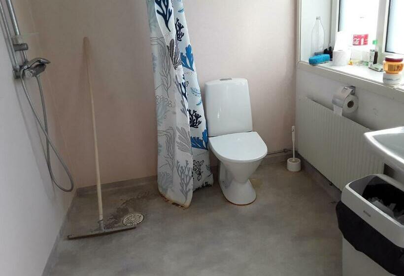 هاستل Knihsgården