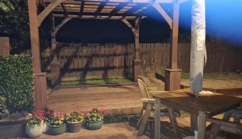 צימר Room On The River