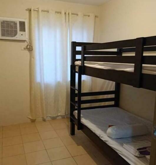 Пансион Downtown Davao City 2 Br Condo With Pool And Gym
