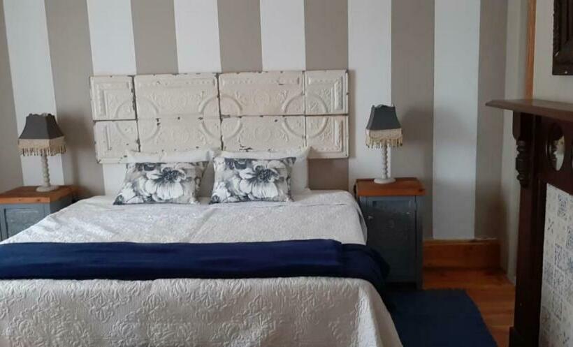 Пансион French Linen Guesthouse
