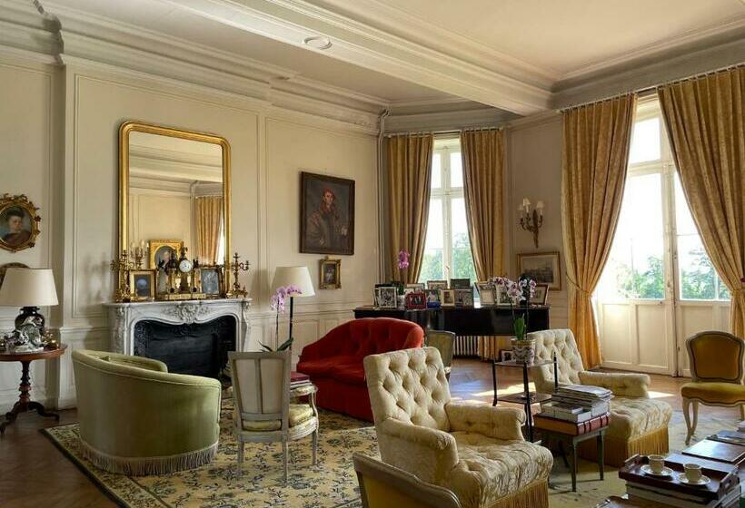 مبيت وإفطار Château De Bostz