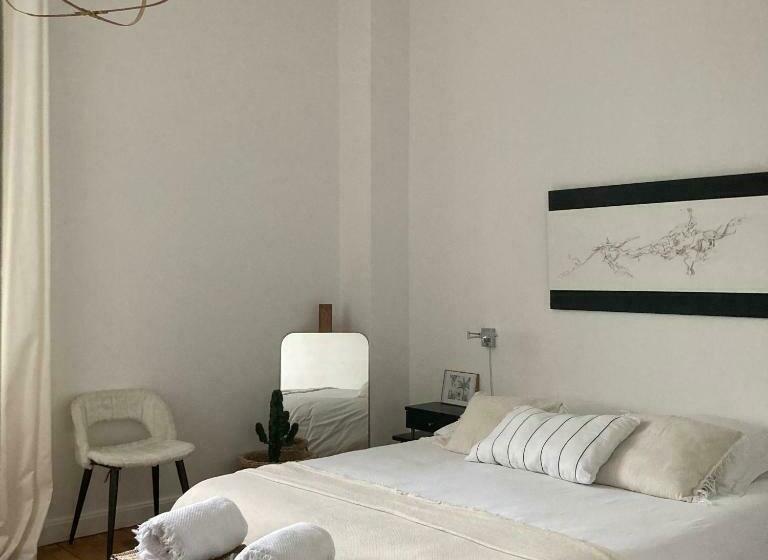 تختخواب و صبحانه La Boutique Mj Décoration Vous Propose De Découvrir Ses Deux Chambres D Hôtes