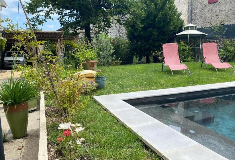 مبيت وإفطار Le Rucher Des Arts