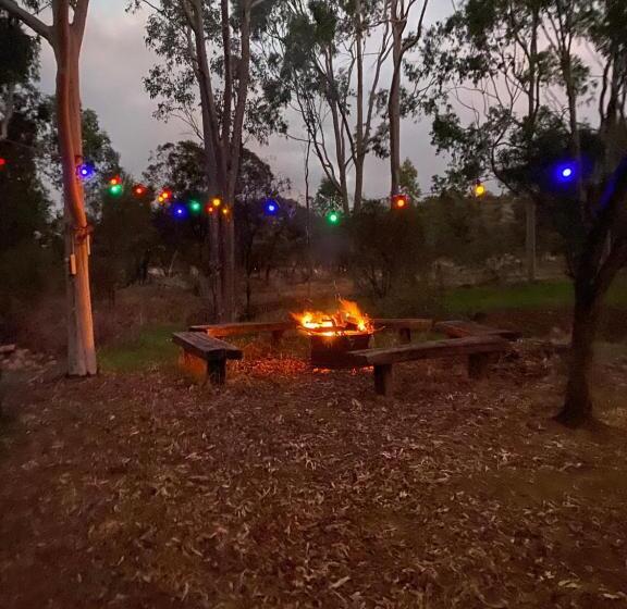 住宿加早餐  Sandalwood Downs Fabulous Farm Stay Toodyay
