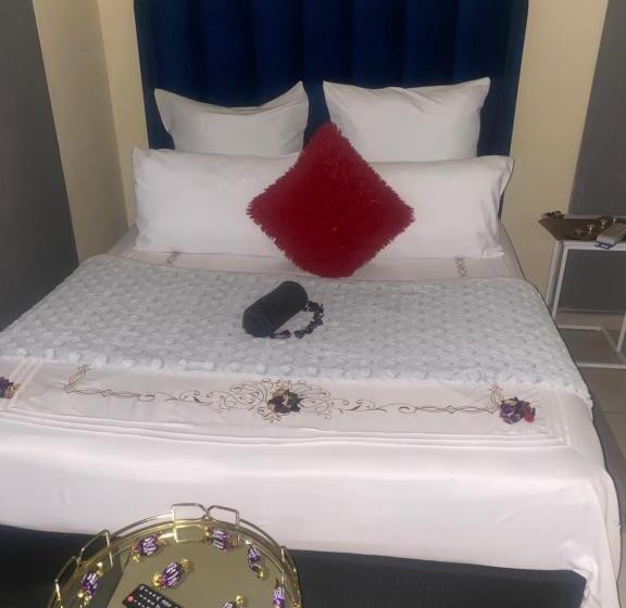 مبيت وإفطار Warmbaths Thai Spa And Guest House